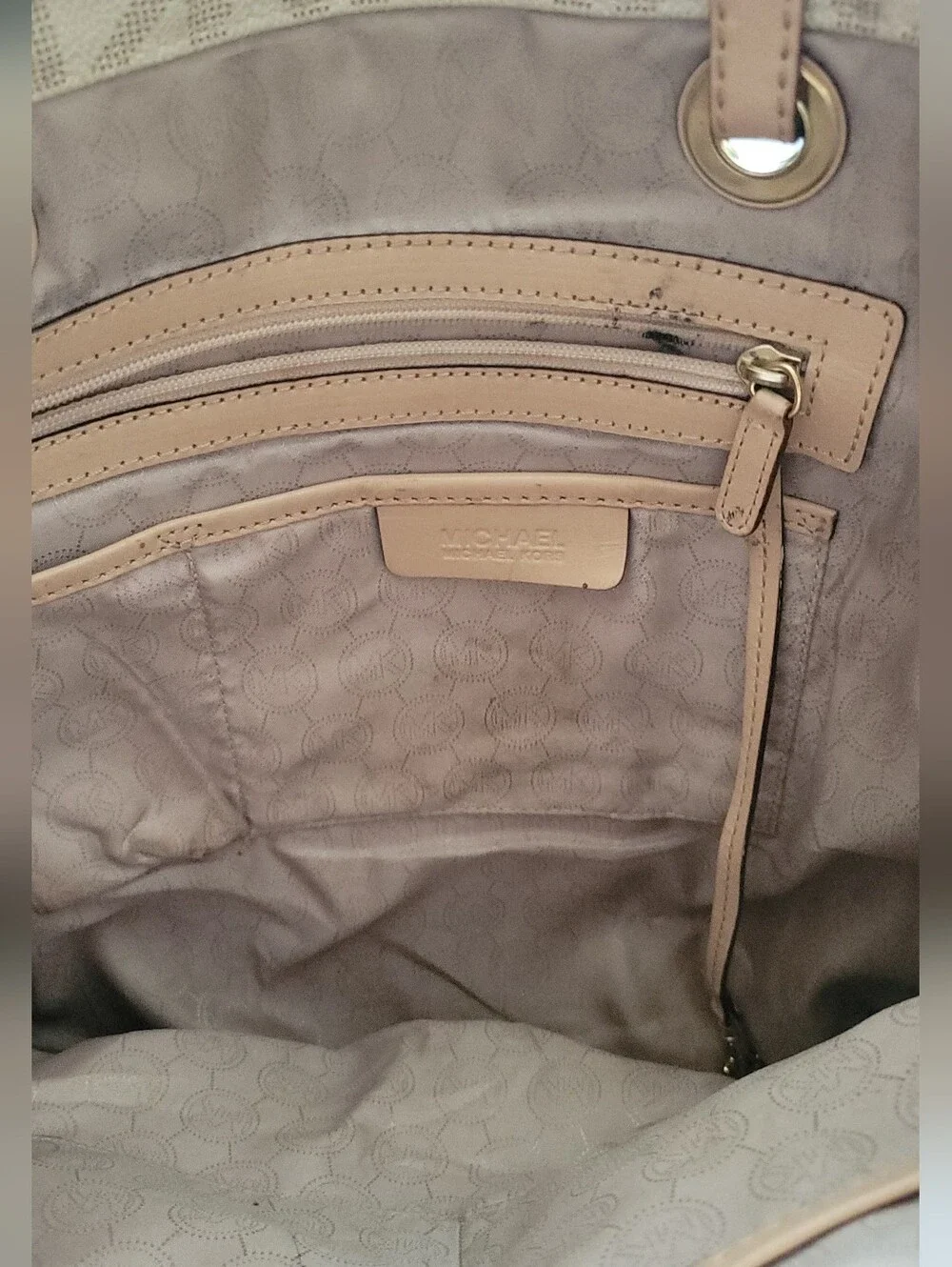 MICHAEL Michael Kors Jet Set Cream Tote Bag